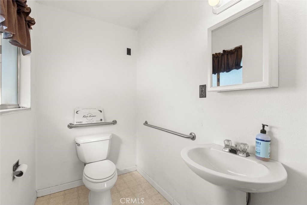 519 Solano St. Property Photo 37