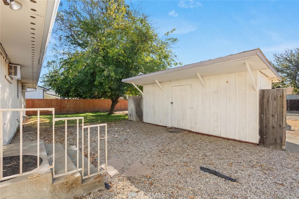 519 Solano St. Property Photo 38