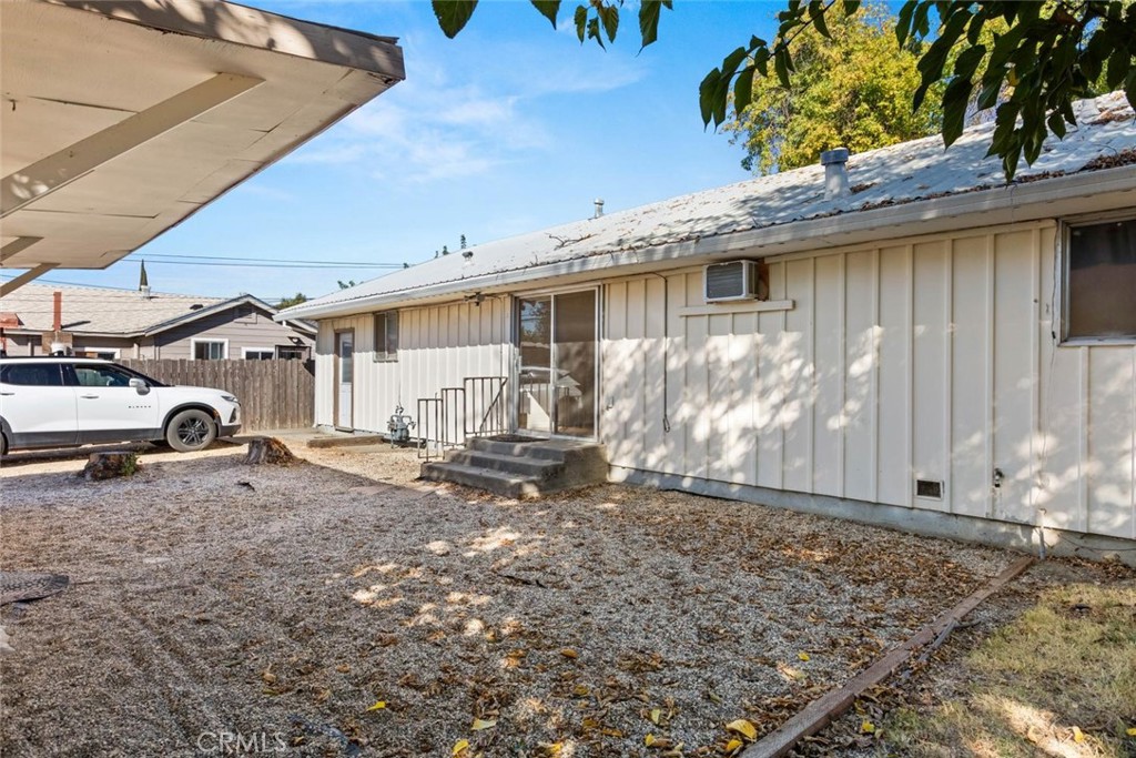 519 Solano St. Property Photo 39