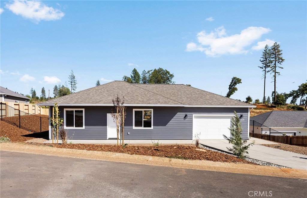 5826 Golden Oaks Road Property Photo 1