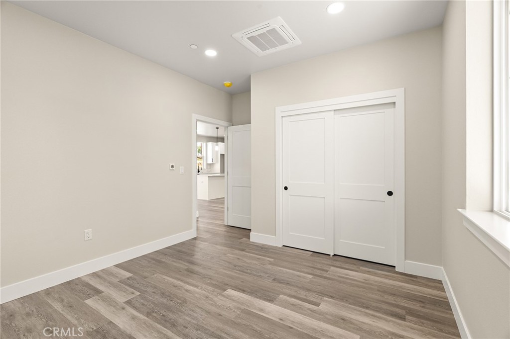 5826 Golden Oaks Road Property Photo 26