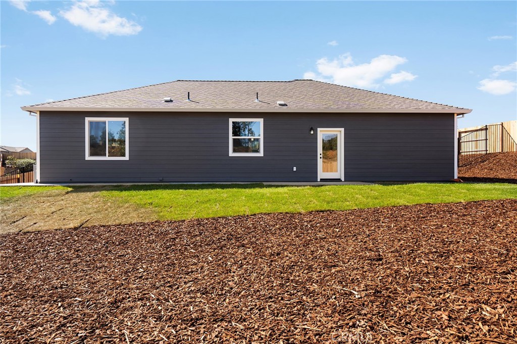 5826 Golden Oaks Road Property Photo 31