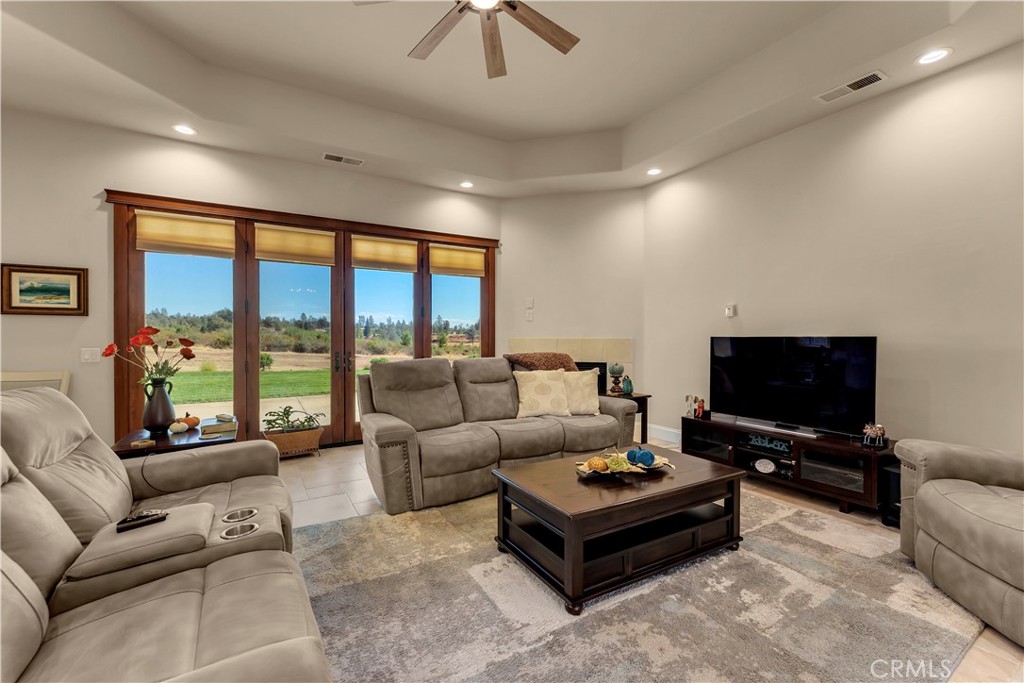 18 Tuscan Drive Property Photo 8