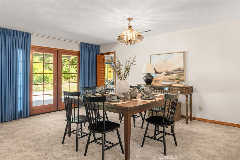 12 Quadra Court Property Photo 4