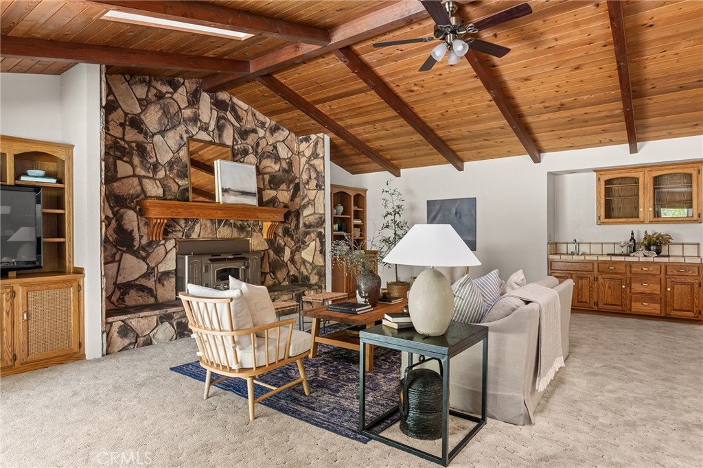 12 Quadra Court Property Photo 6