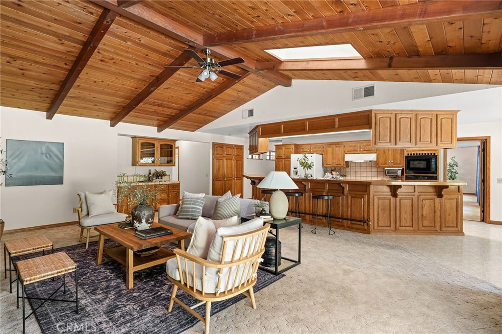 12 Quadra Court Property Photo 8