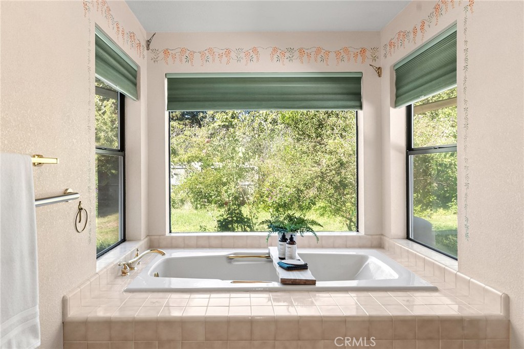 12 Quadra Court Property Photo 19