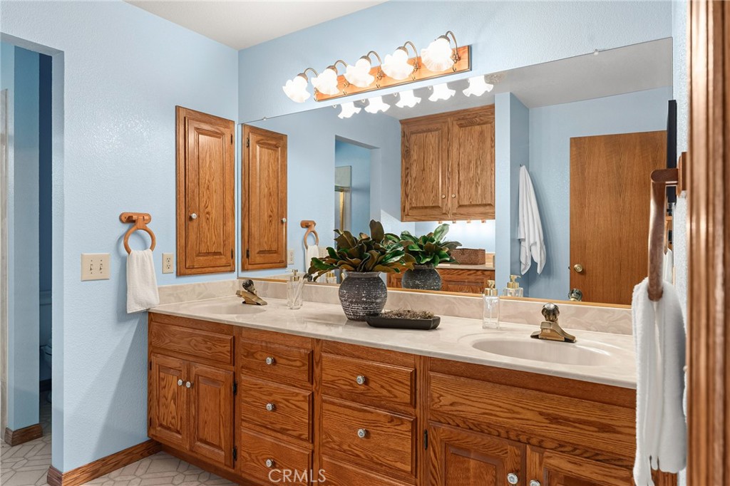 12 Quadra Court Property Photo 24