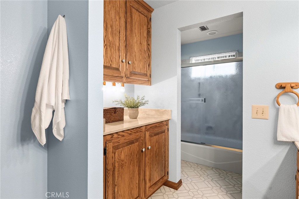 12 Quadra Court Property Photo 25