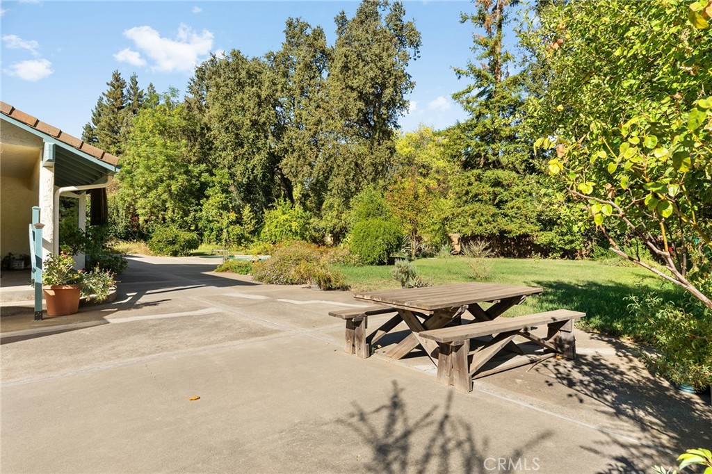 12 Quadra Court Property Photo 42