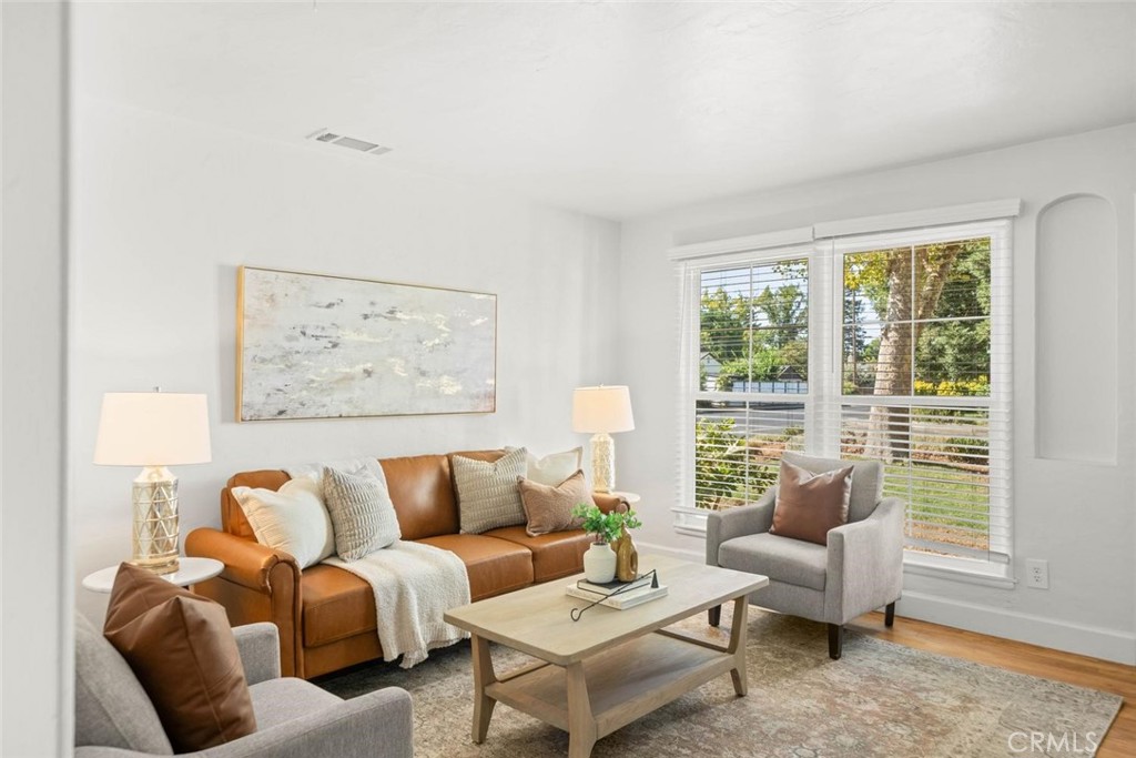 1502 Sunset Avenue Property Photo 8