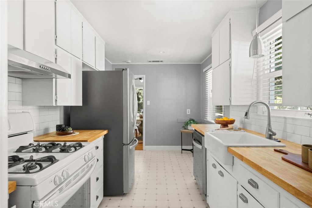 1502 Sunset Avenue Property Photo 11