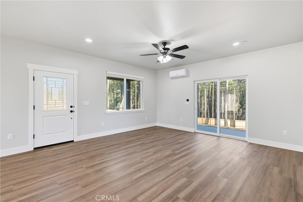 8854 Skyway Property Photo 3