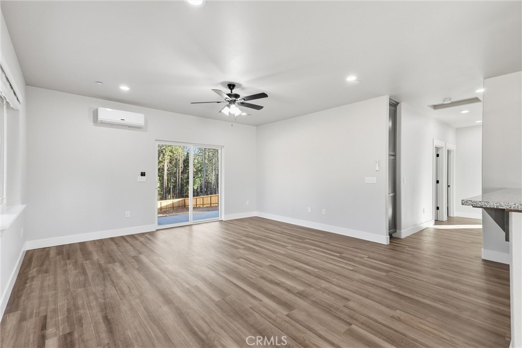 8854 Skyway Property Photo 4