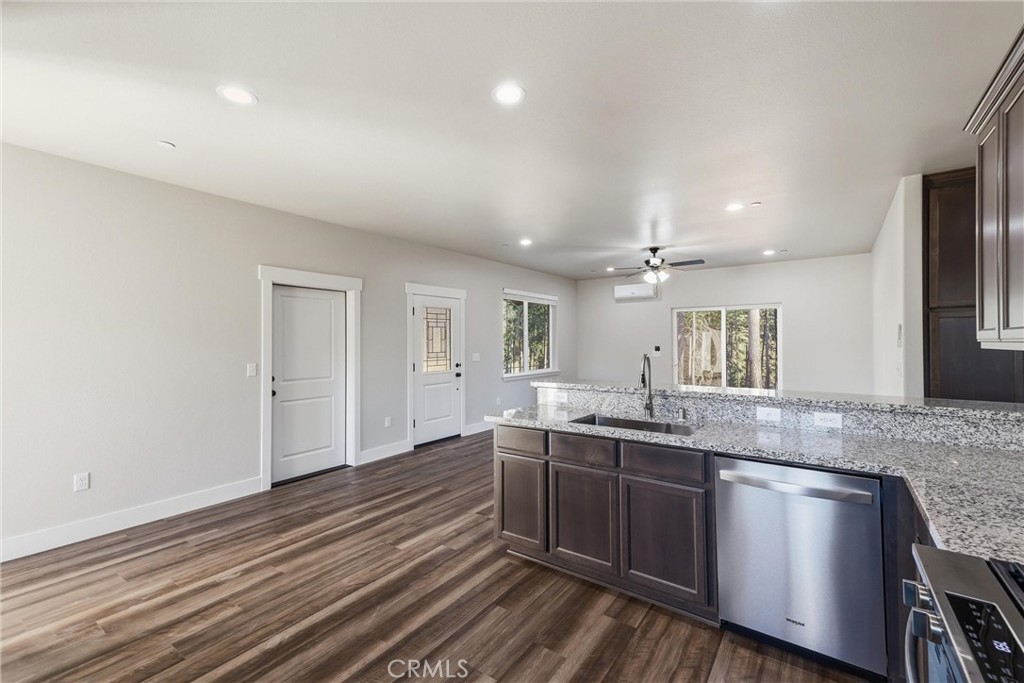8854 Skyway Property Photo 11
