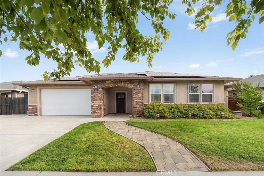 239 Gooselake Circle Property Photo 1