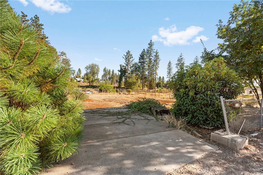 8092 Skyway Property Photo 4