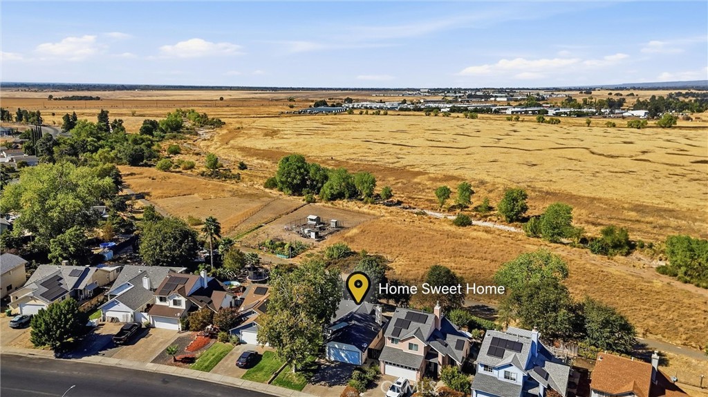 1618 E Lassen Property Photo 2
