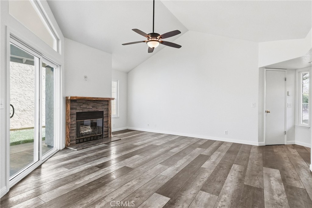 1618 E Lassen Property Photo 4