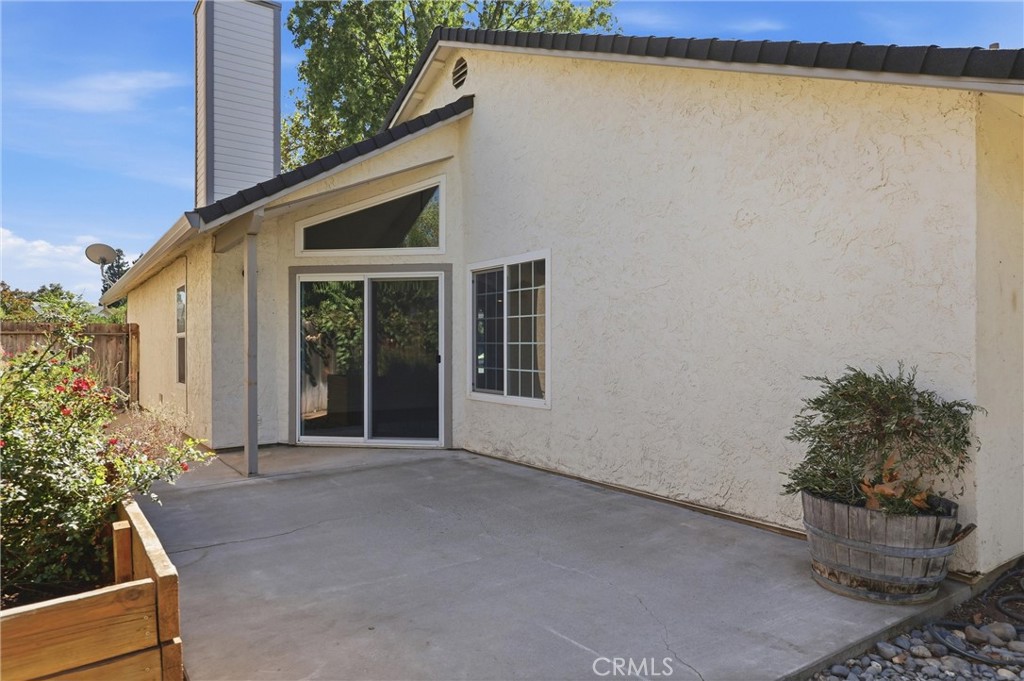1618 E Lassen Property Photo 22
