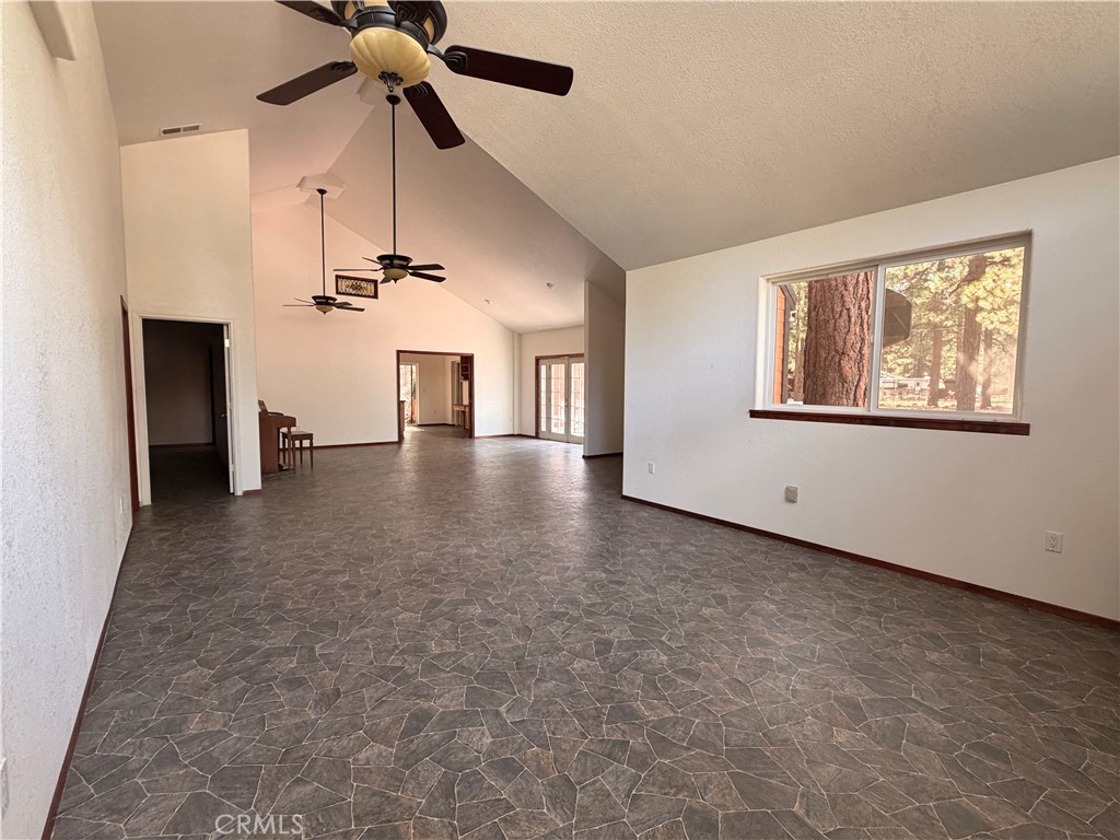 686 920 Spaulding Road Property Photo 6