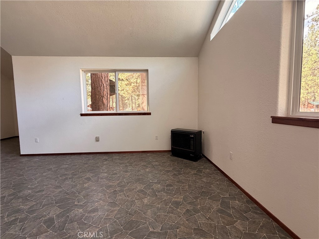 686 920 Spaulding Road Property Photo 7