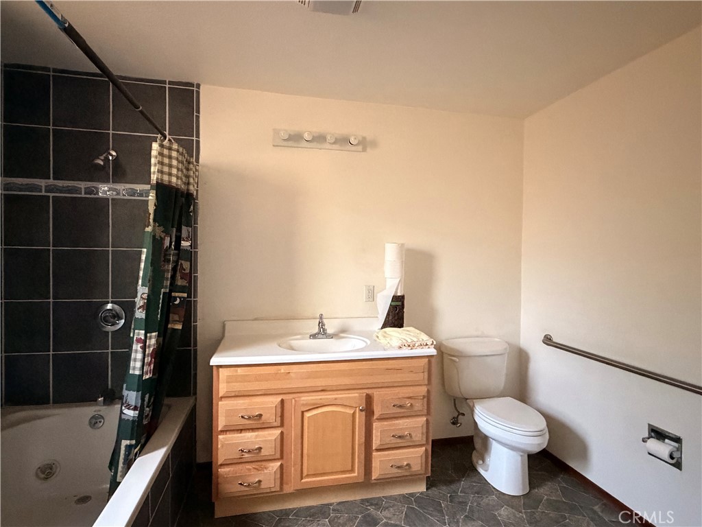 686 920 Spaulding Road Property Photo 11