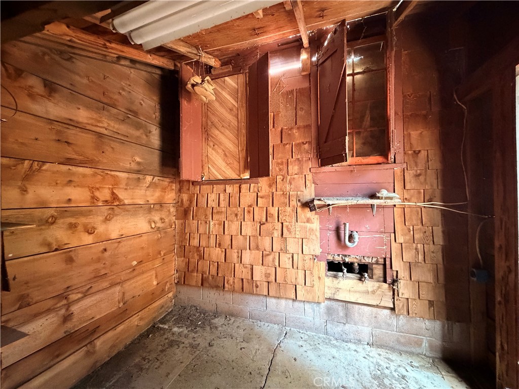 686 920 Spaulding Road Property Photo 13