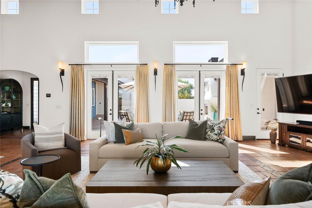 14002 Caribbean Property Photo 6