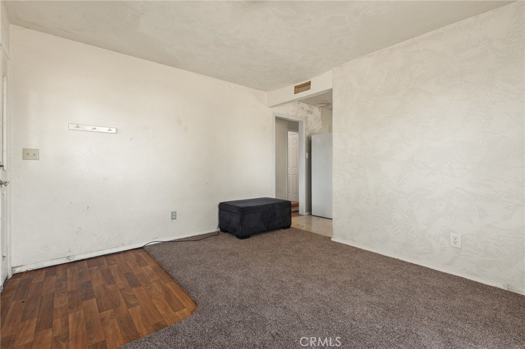 344 Mission Olive Property Photo 6