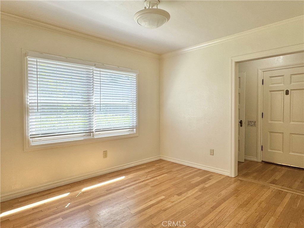 548 W 4th Avenue Property Photo 4