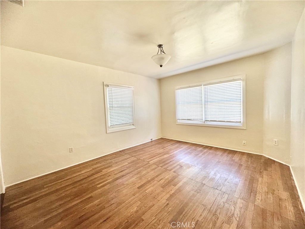 548 W 4th Avenue Property Photo 11