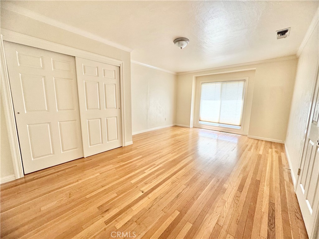 548 W 4th Avenue Property Photo 17