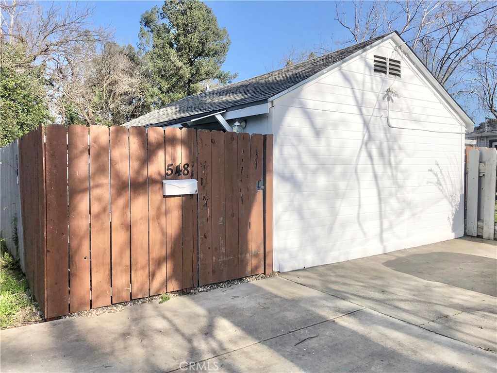 548 W 4th Avenue Property Photo 24