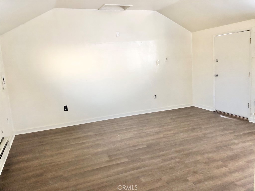 548 W 4th Avenue Property Photo 28