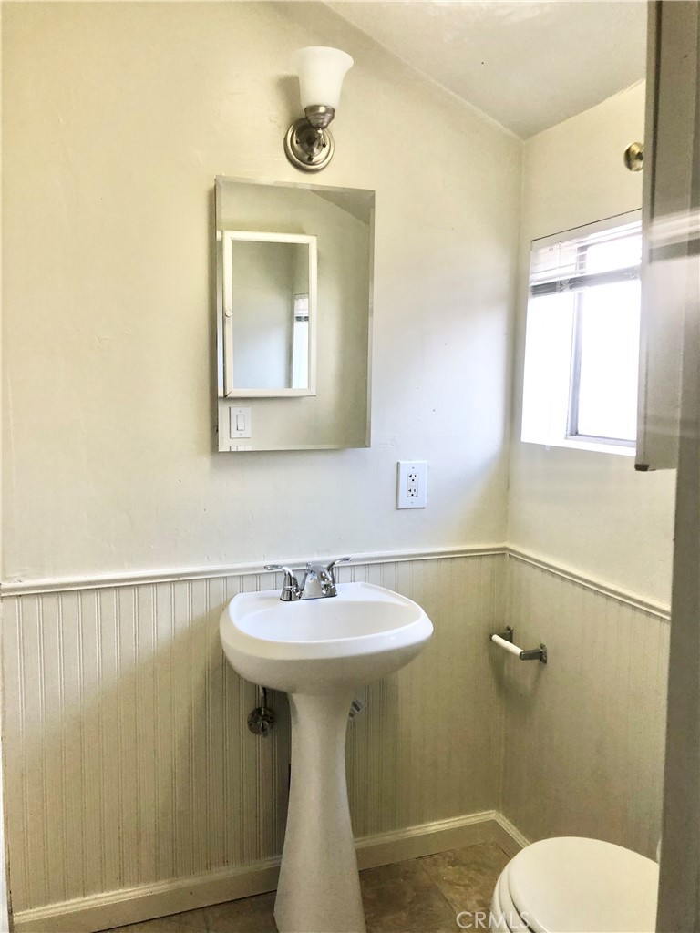 548 W 4th Avenue Property Photo 29