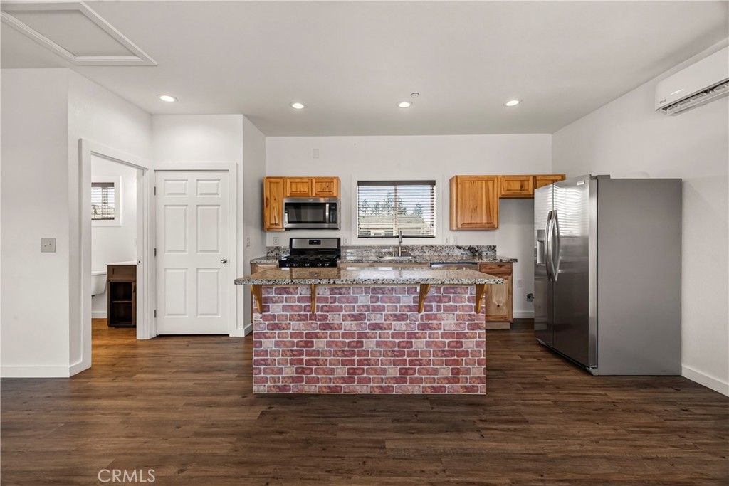 6263 Graham Property Photo 9