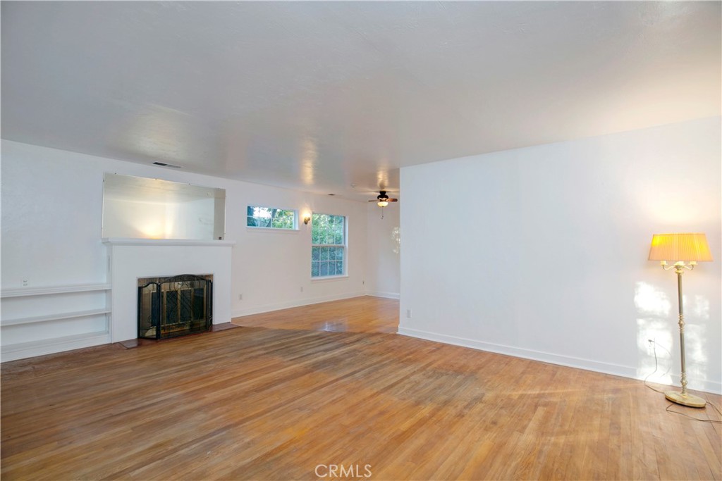 913 Arbutus Property Photo 12