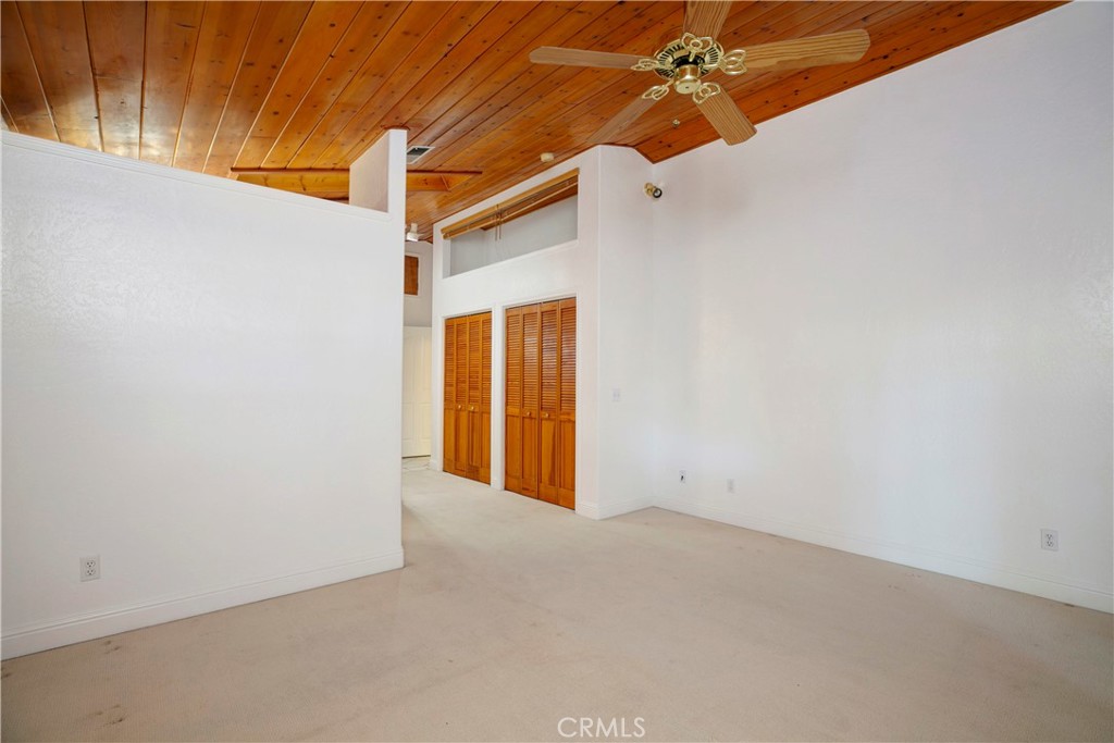 913 Arbutus Property Photo 26