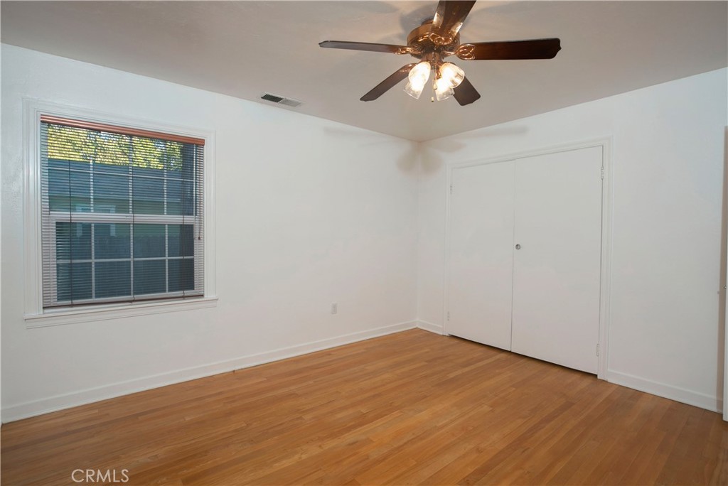 913 Arbutus Property Photo 37