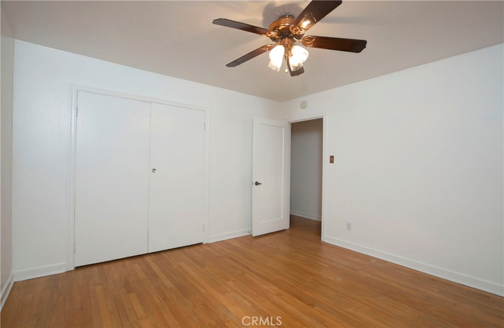 913 Arbutus Property Photo 38