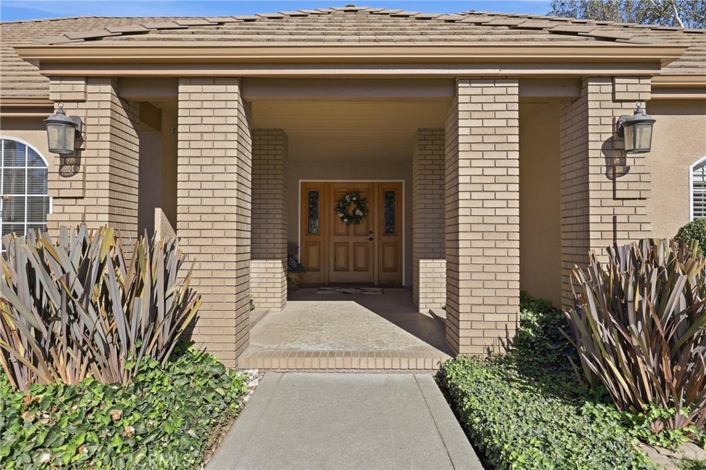 248 Brookvine Circle Property Photo 2