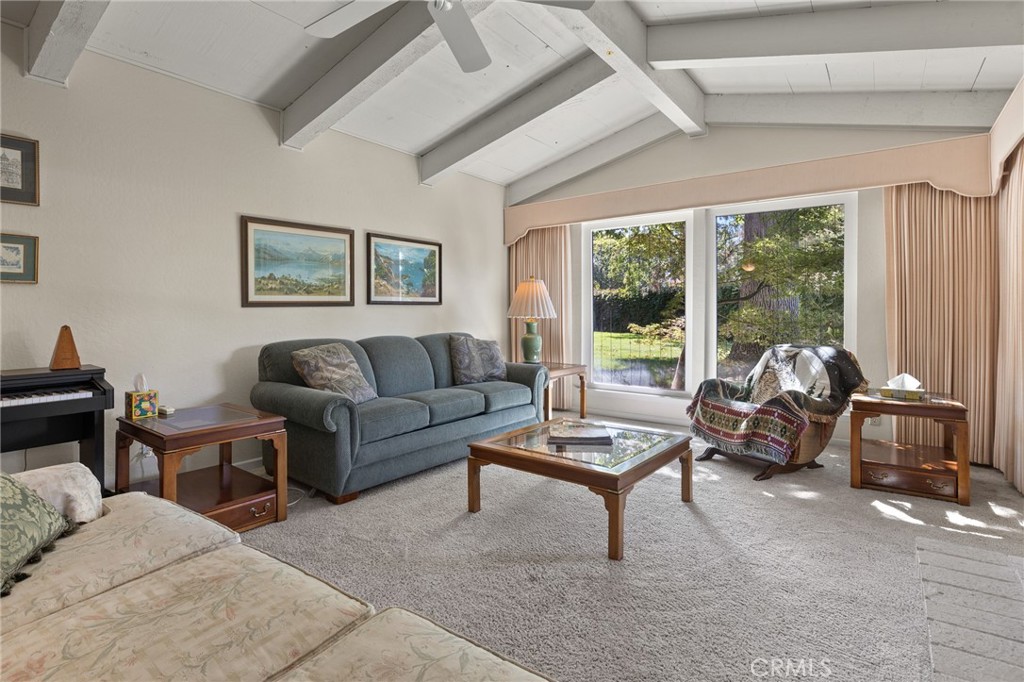 2 Northwood Commons Property Photo 3