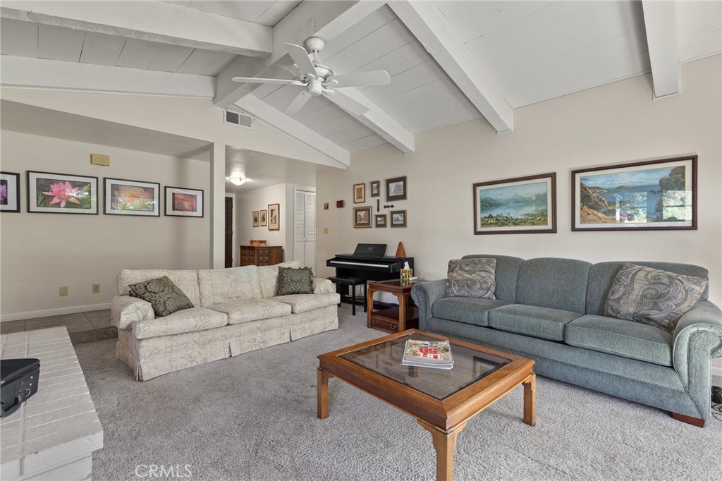 2 Northwood Commons Property Photo 4