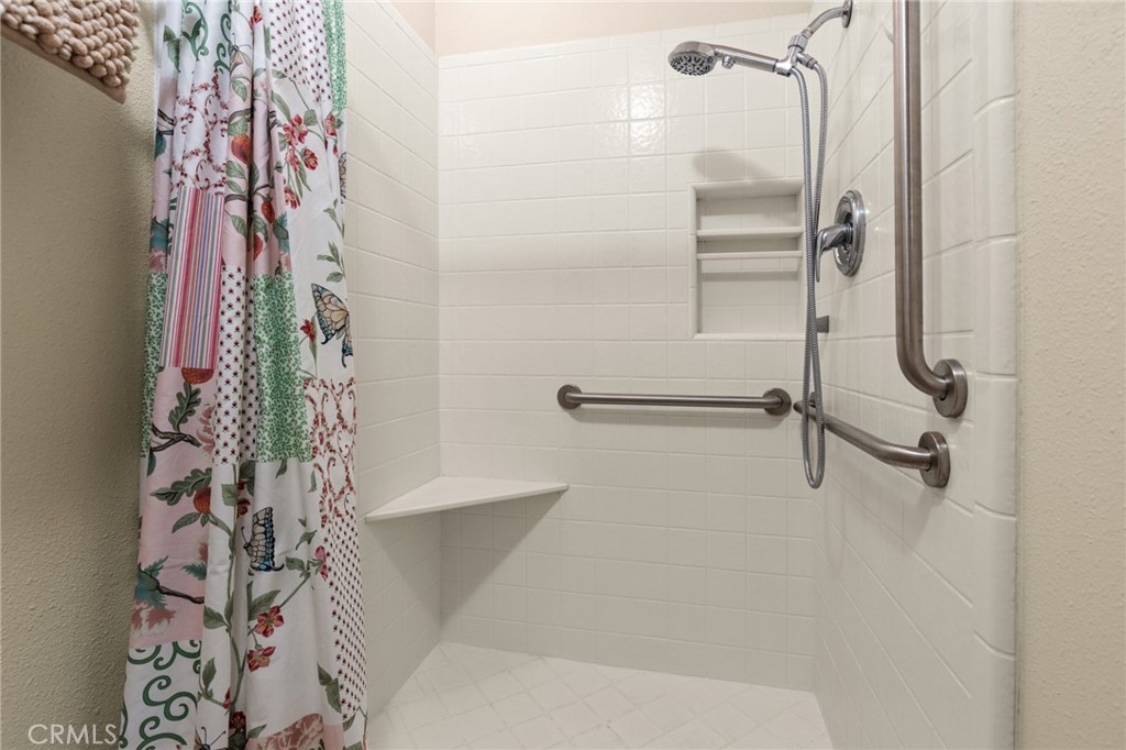 2 Northwood Commons Property Photo 19