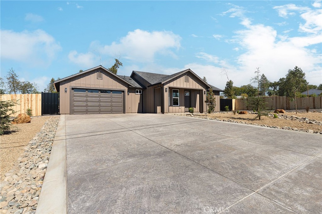 1867 Salida Property Photo 3
