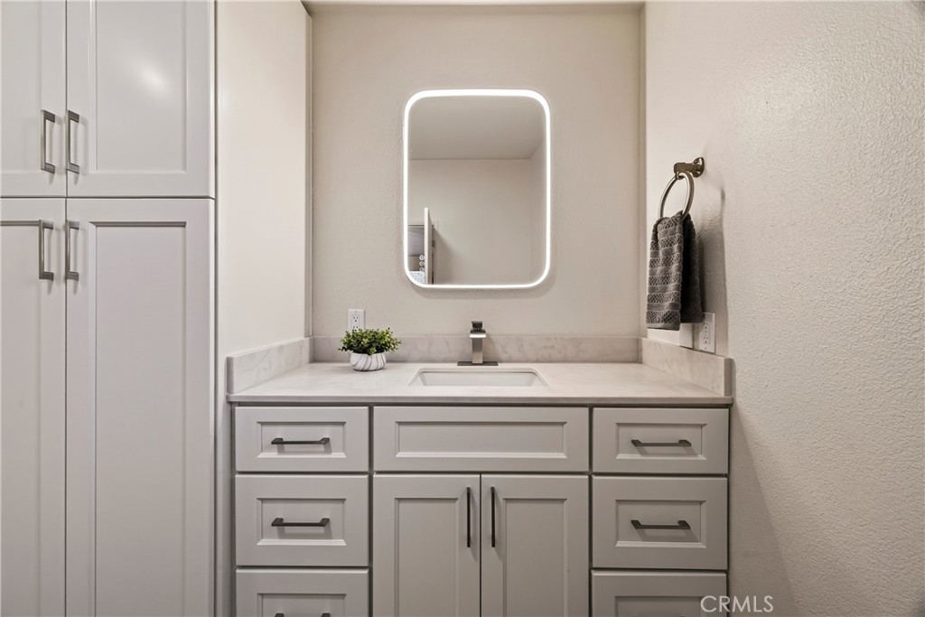 701 E Lassen Avenue 56 Property Photo 21