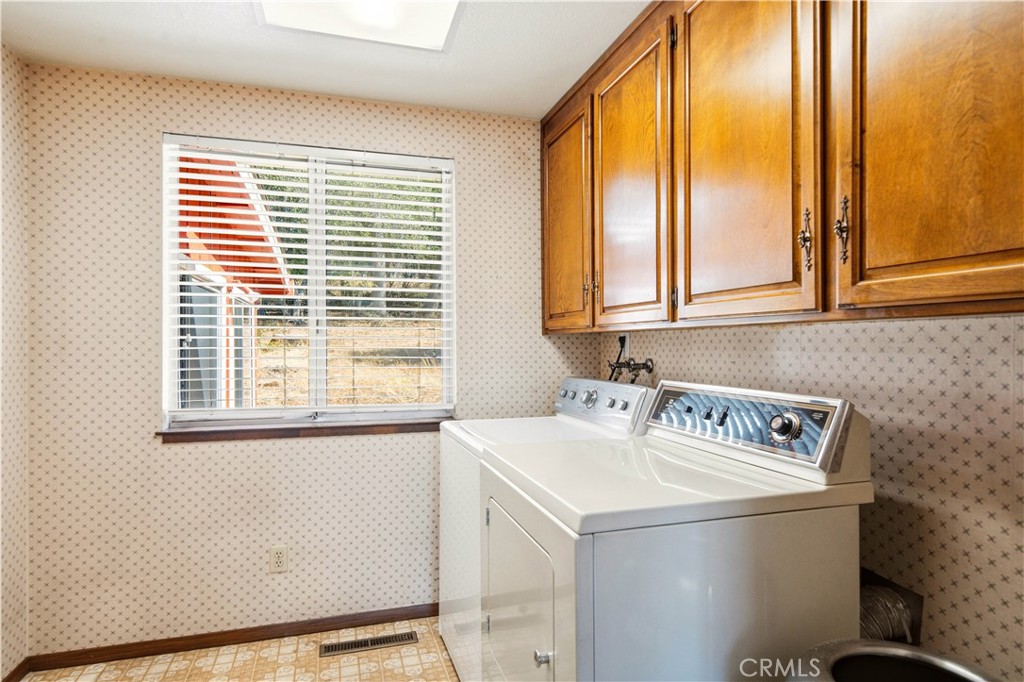 60 Glenview Way Property Photo 18