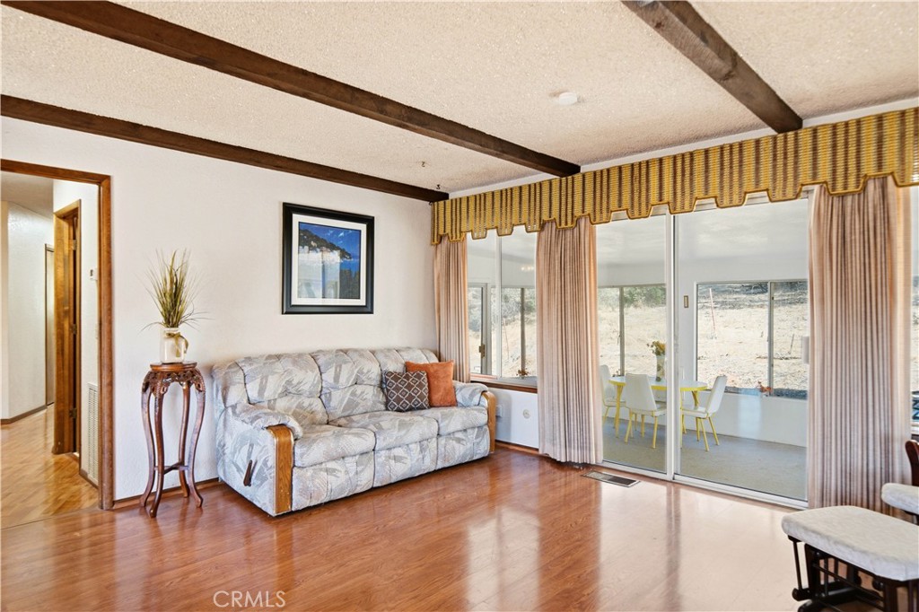 60 Glenview Way Property Photo 19