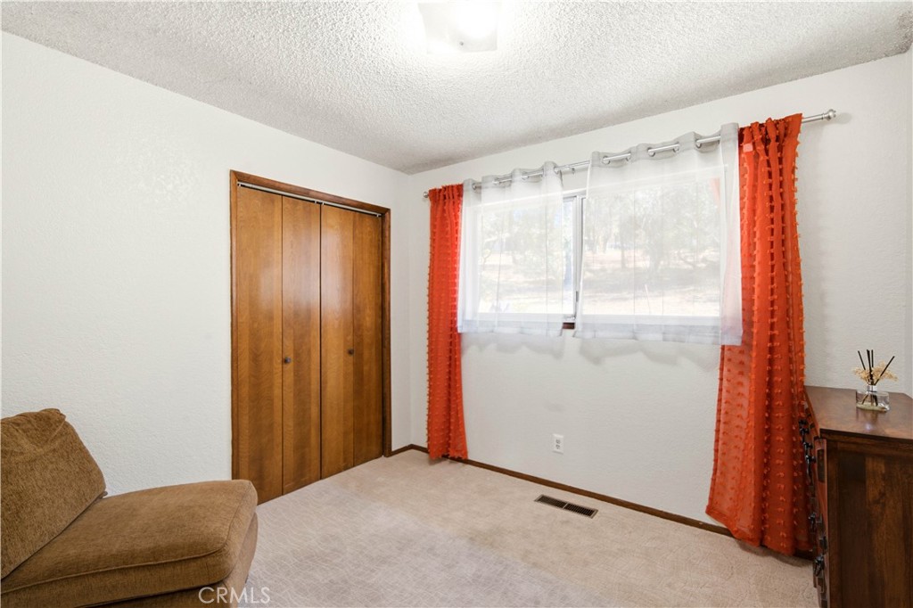 60 Glenview Way Property Photo 22